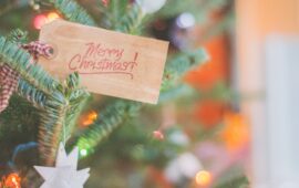 How To Hang Christmas Cards? DIY Card Display Ideas